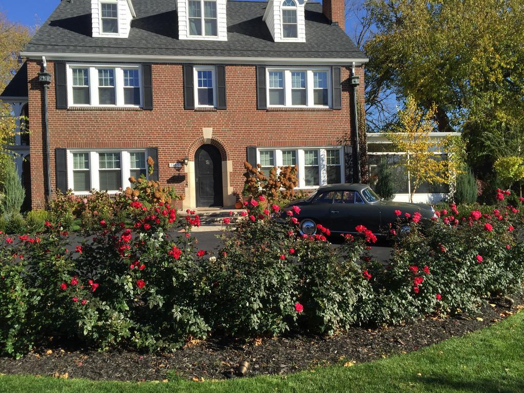 Knob Hill Bed And Breakfast Flint Exterior foto